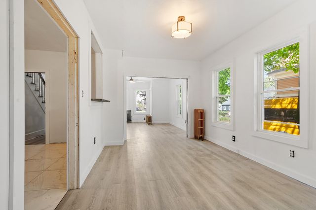 15 Redman Pl, Fitchburg, MA 01420