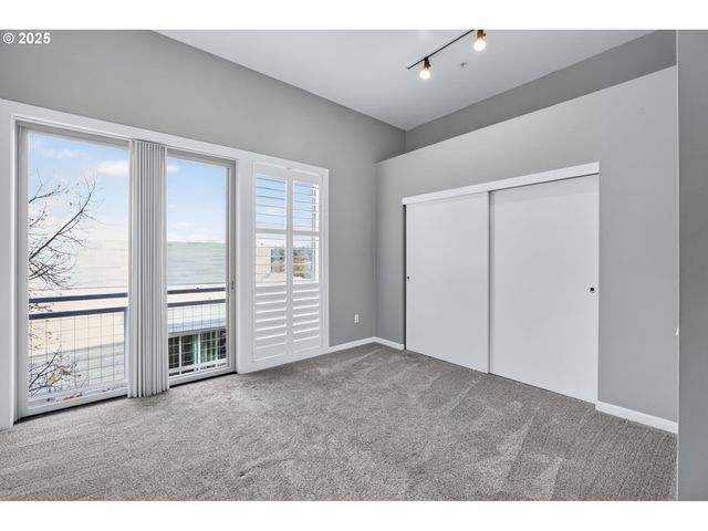 12600 Sw CRESCENT St 420, Beaverton, OR 97005