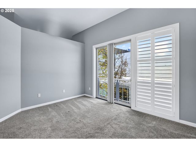 12600 Sw CRESCENT St 420, Beaverton, OR 97005