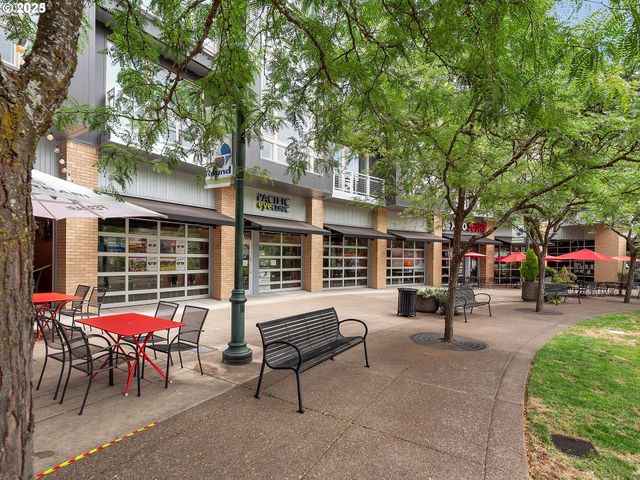 12600 Sw CRESCENT St 420, Beaverton, OR 97005