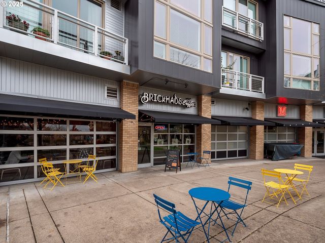 12600 Sw CRESCENT St 420, Beaverton, OR 97005