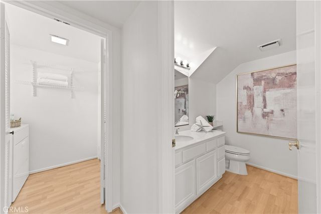 30 Chardonnay, Irvine, CA 92614