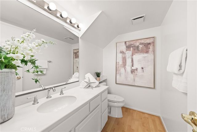 30 Chardonnay, Irvine, CA 92614