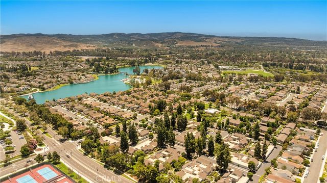 30 Chardonnay, Irvine, CA 92614