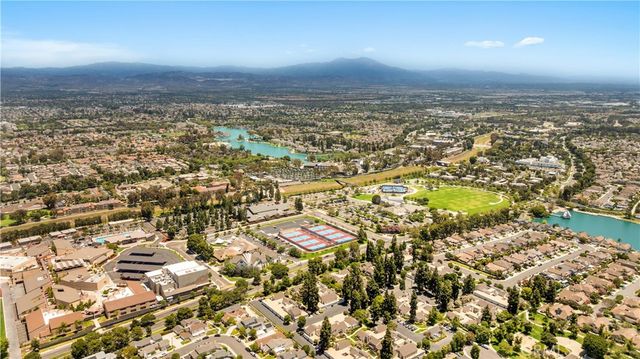 30 Chardonnay, Irvine, CA 92614