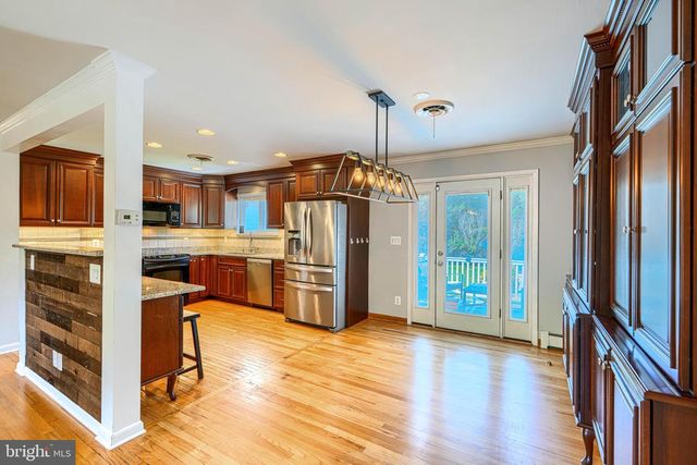 5805 MELVILLE RD, Sykesville, MD 21784
