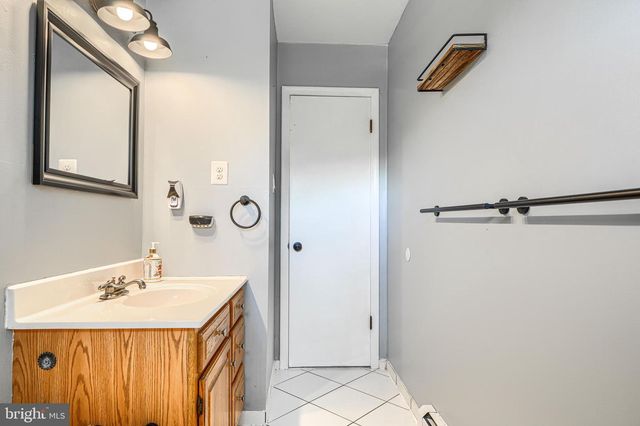 5805 MELVILLE RD, Sykesville, MD 21784