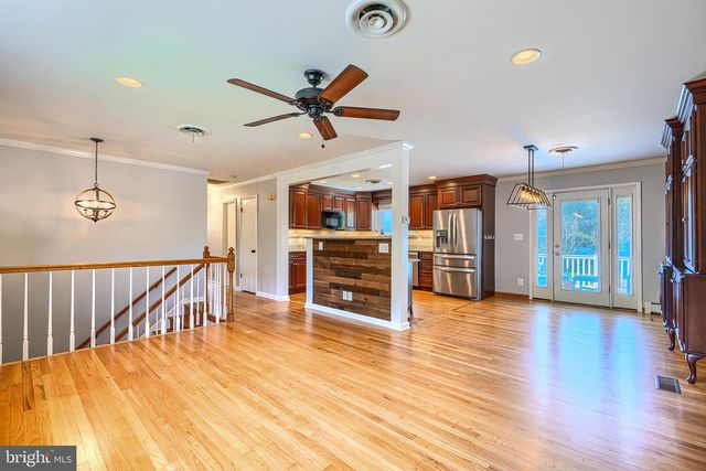 5805 MELVILLE RD, Sykesville, MD 21784