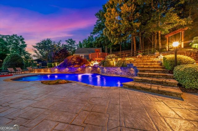 20 Lake Overlook Drive, White, GA 30184