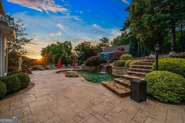 20 Lake Overlook Drive, White, GA 30184