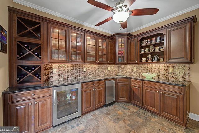 20 Lake Overlook Drive, White, GA 30184