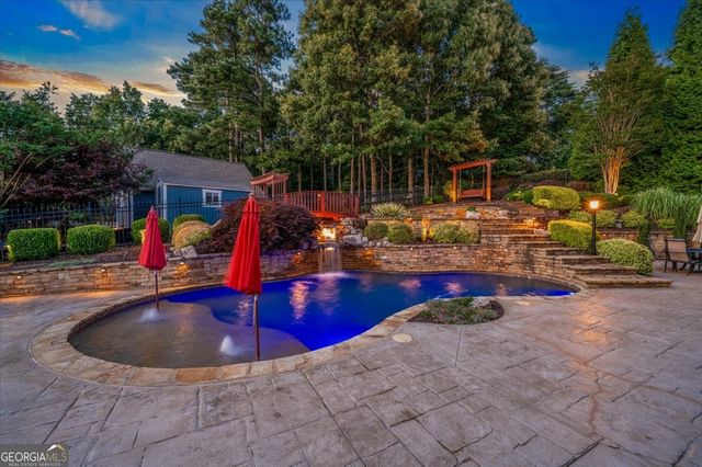 20 Lake Overlook Drive, White, GA 30184