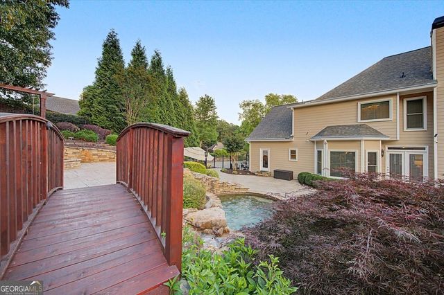 20 Lake Overlook Drive, White, GA 30184