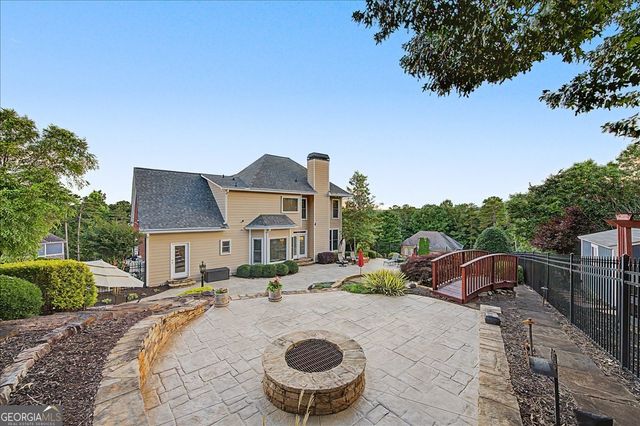 20 Lake Overlook Drive, White, GA 30184