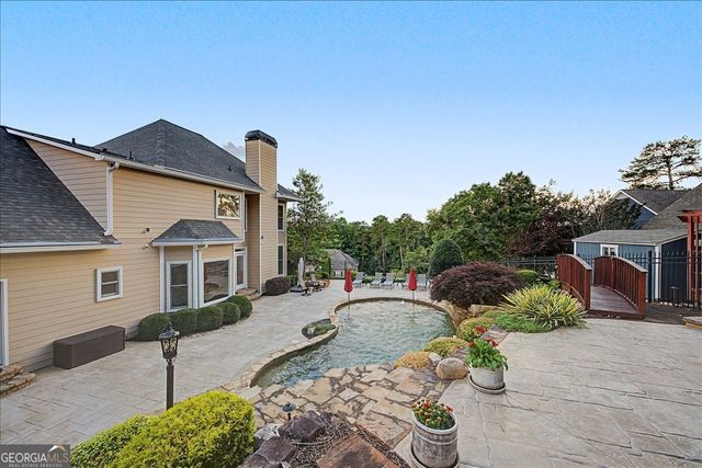 20 Lake Overlook Drive, White, GA 30184
