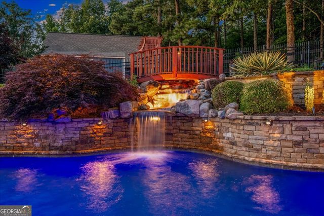 20 Lake Overlook Drive, White, GA 30184