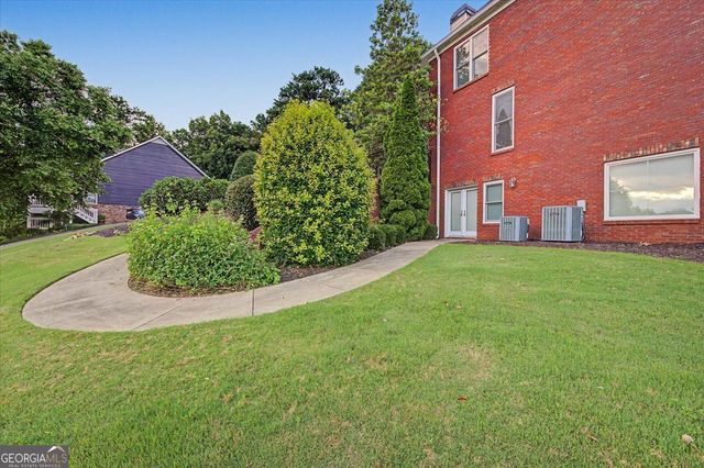 20 Lake Overlook Drive, White, GA 30184