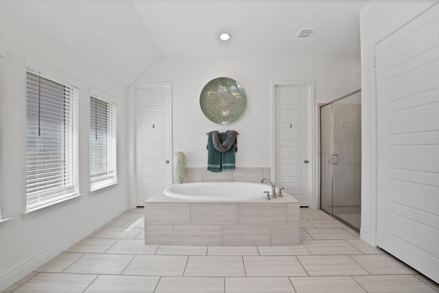 808 Knoxbridge Road, Forney, TX 75126