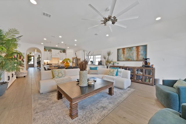 808 Knoxbridge Road, Forney, TX 75126