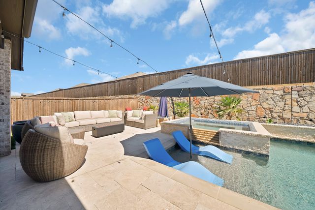 808 Knoxbridge Road, Forney, TX 75126