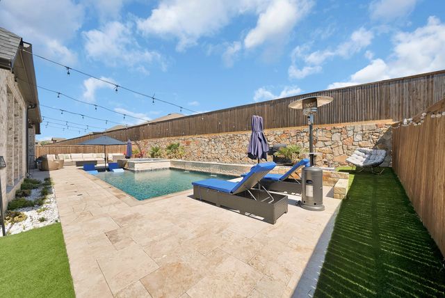 808 Knoxbridge Road, Forney, TX 75126