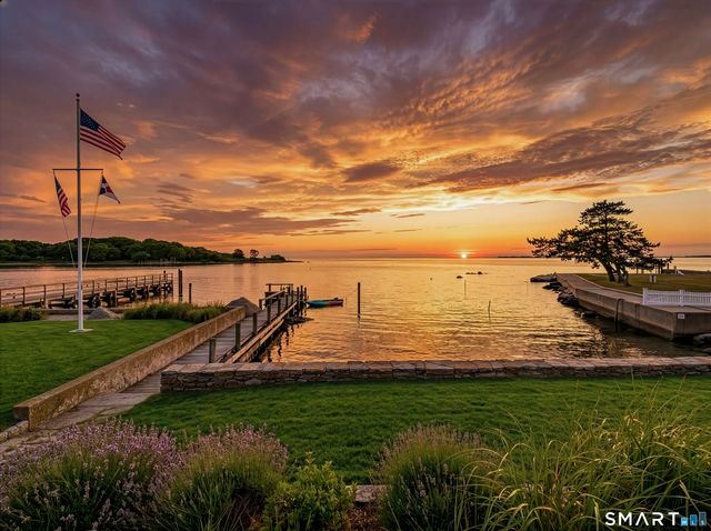 3 Alley Way, Stonington, CT 06378