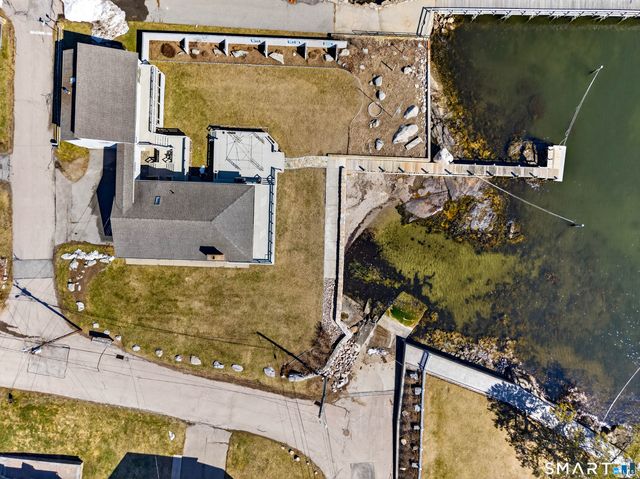 3 Alley Way, Stonington, CT 06378