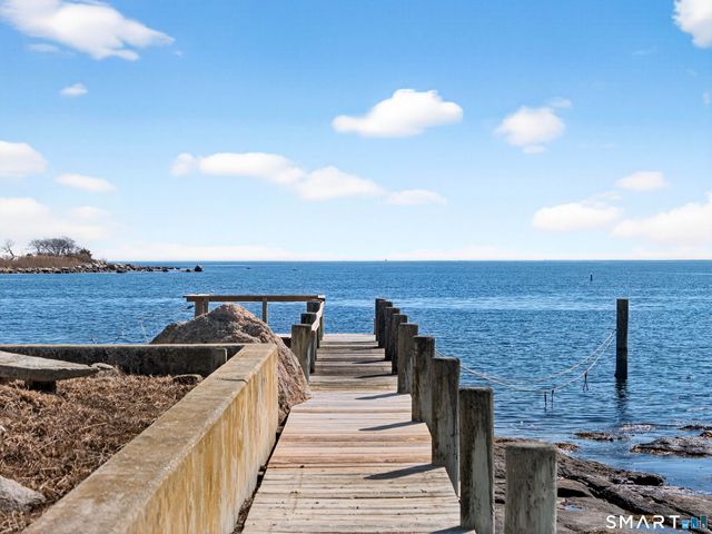 3 Alley Way, Stonington, CT 06378