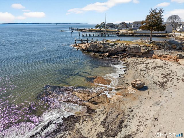 3 Alley Way, Stonington, CT 06378