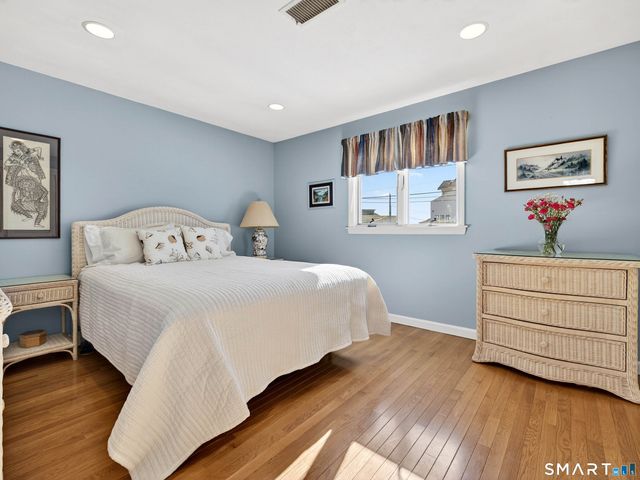 3 Alley Way, Stonington, CT 06378