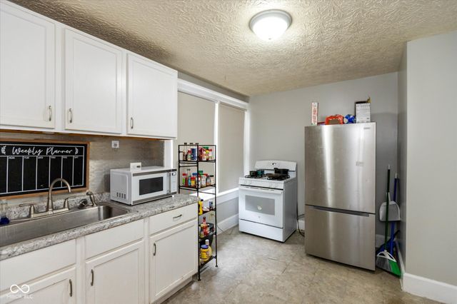 1359 Edgemont Avenue, Indianapolis, IN 46208