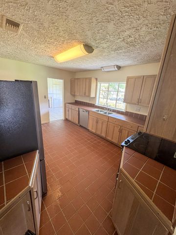 1718 2nd Terrace, Hattiesburg, MS 39401