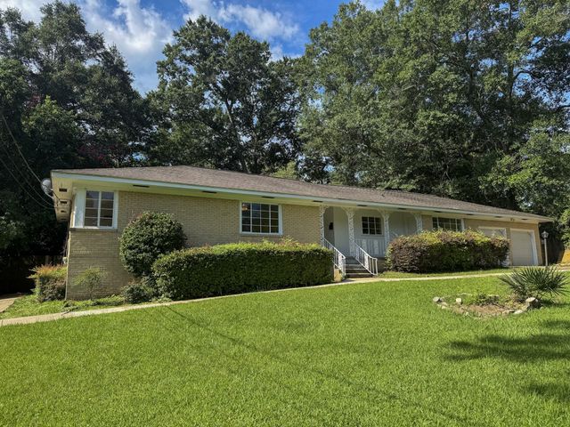 1718 2nd Terrace, Hattiesburg, MS 39401