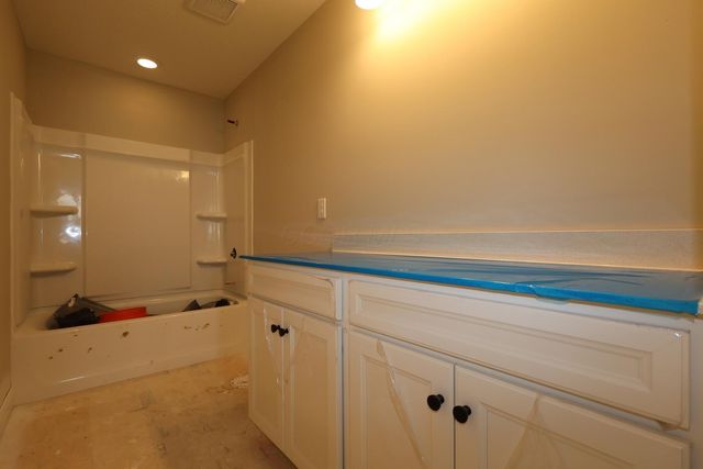 1426 Speedliner Drive, Plain City, OH 43064