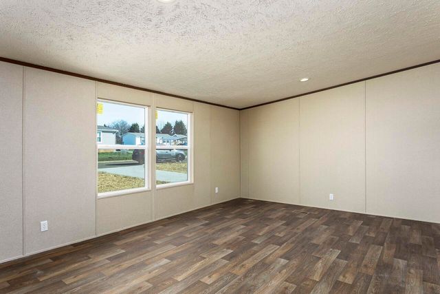 166 Meadow Lawn Drive, Englewood, TN 37329