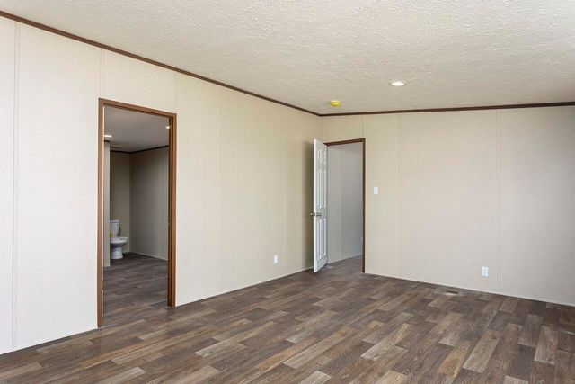 166 Meadow Lawn Drive, Englewood, TN 37329