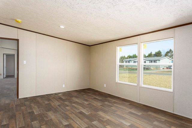 166 Meadow Lawn Drive, Englewood, TN 37329