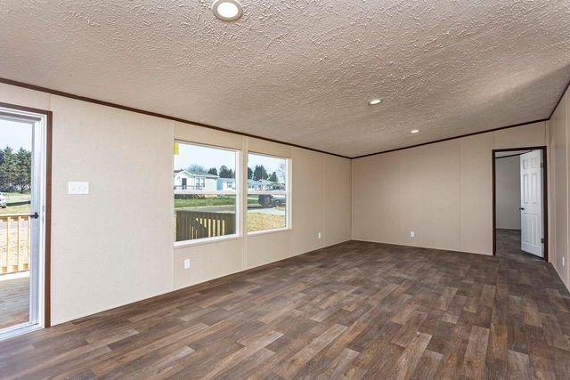 166 Meadow Lawn Drive, Englewood, TN 37329