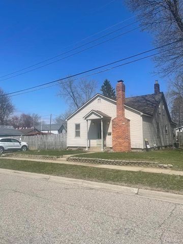25 Crawford Street, Oxford Village, MI 48371