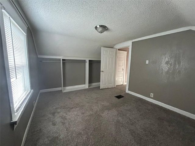 1037 Sandusky Avenue, Kansas City, KS 66102