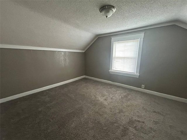 1037 Sandusky Avenue, Kansas City, KS 66102