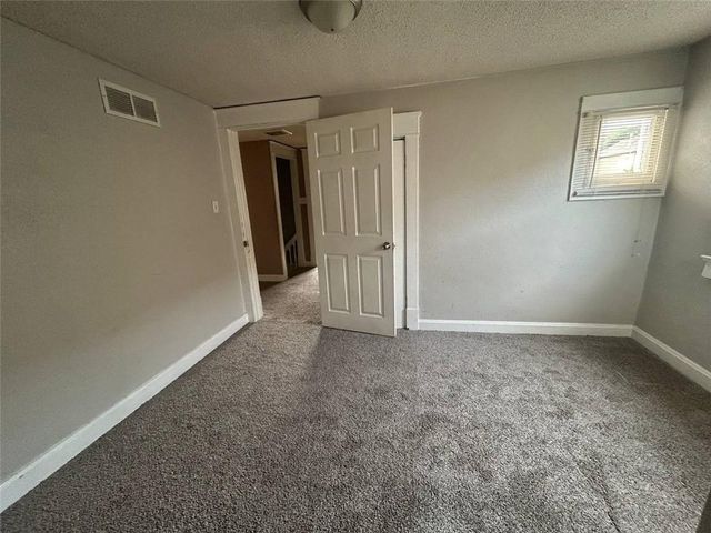 1037 Sandusky Avenue, Kansas City, KS 66102