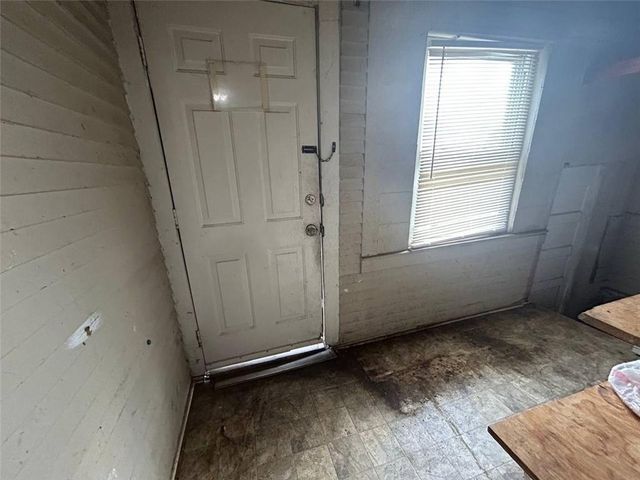 1037 Sandusky Avenue, Kansas City, KS 66102