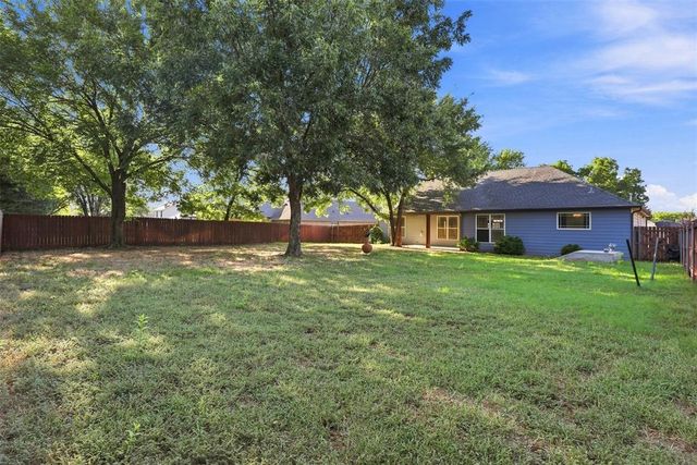 4824 W Oakcrest Road, Stillwater, OK 74075
