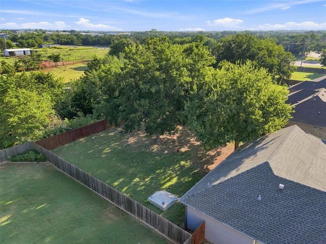 4824 W Oakcrest Road, Stillwater, OK 74075