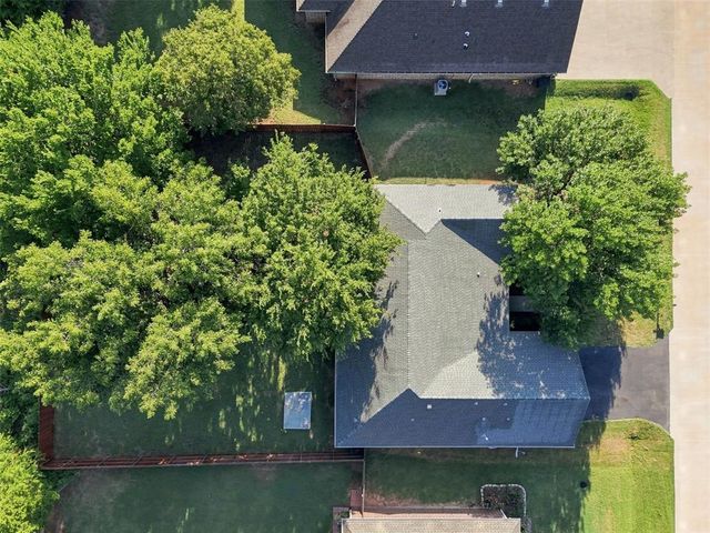 4824 W Oakcrest Road, Stillwater, OK 74075