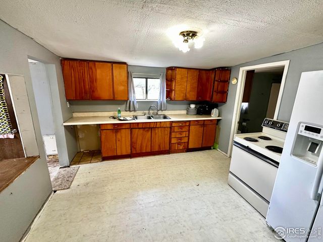 317 N Weld St, Otis, CO 80743