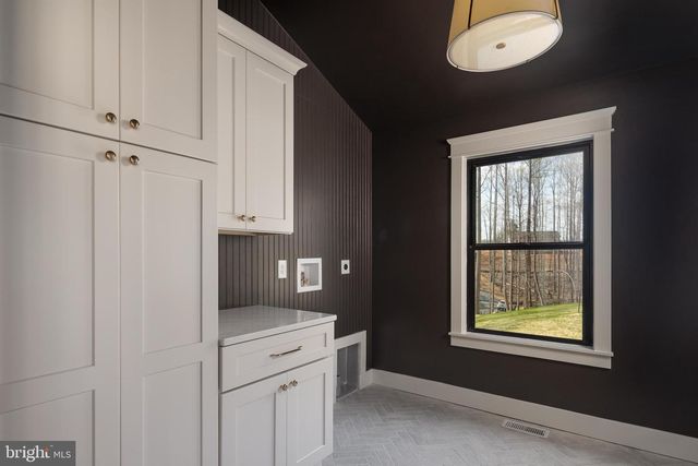 11117 EGGBORNSVILLE RD, Rixeyville, VA 22737