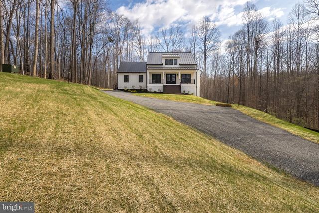 11117 EGGBORNSVILLE RD, Rixeyville, VA 22737