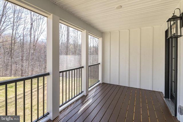 11117 EGGBORNSVILLE RD, Rixeyville, VA 22737